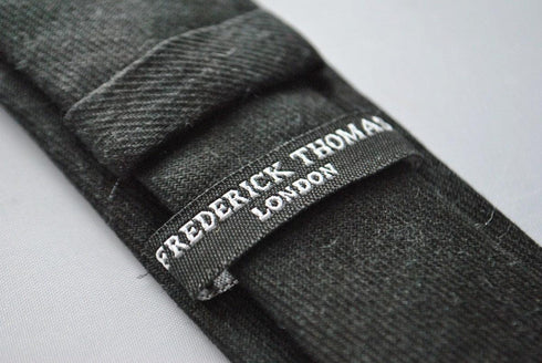 black skinny linen tie